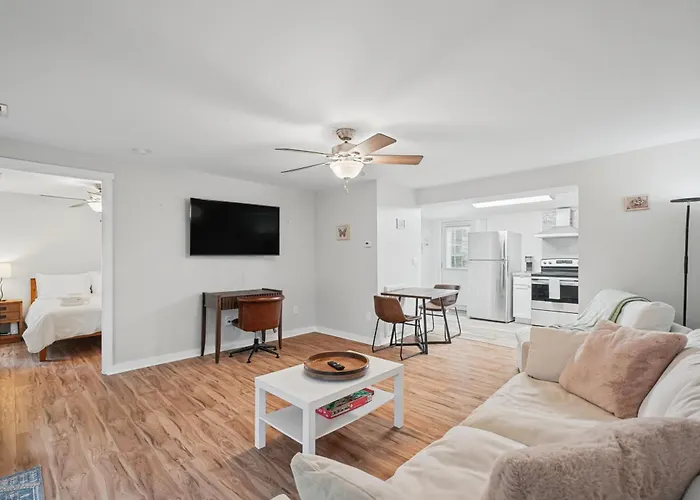 1bd 1ba Near Downtown, Uiuc & Memorial Stadium * Champaign